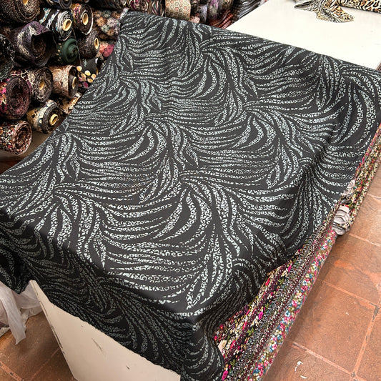 VİSKON SİYAH BEYAZ PALMİYE