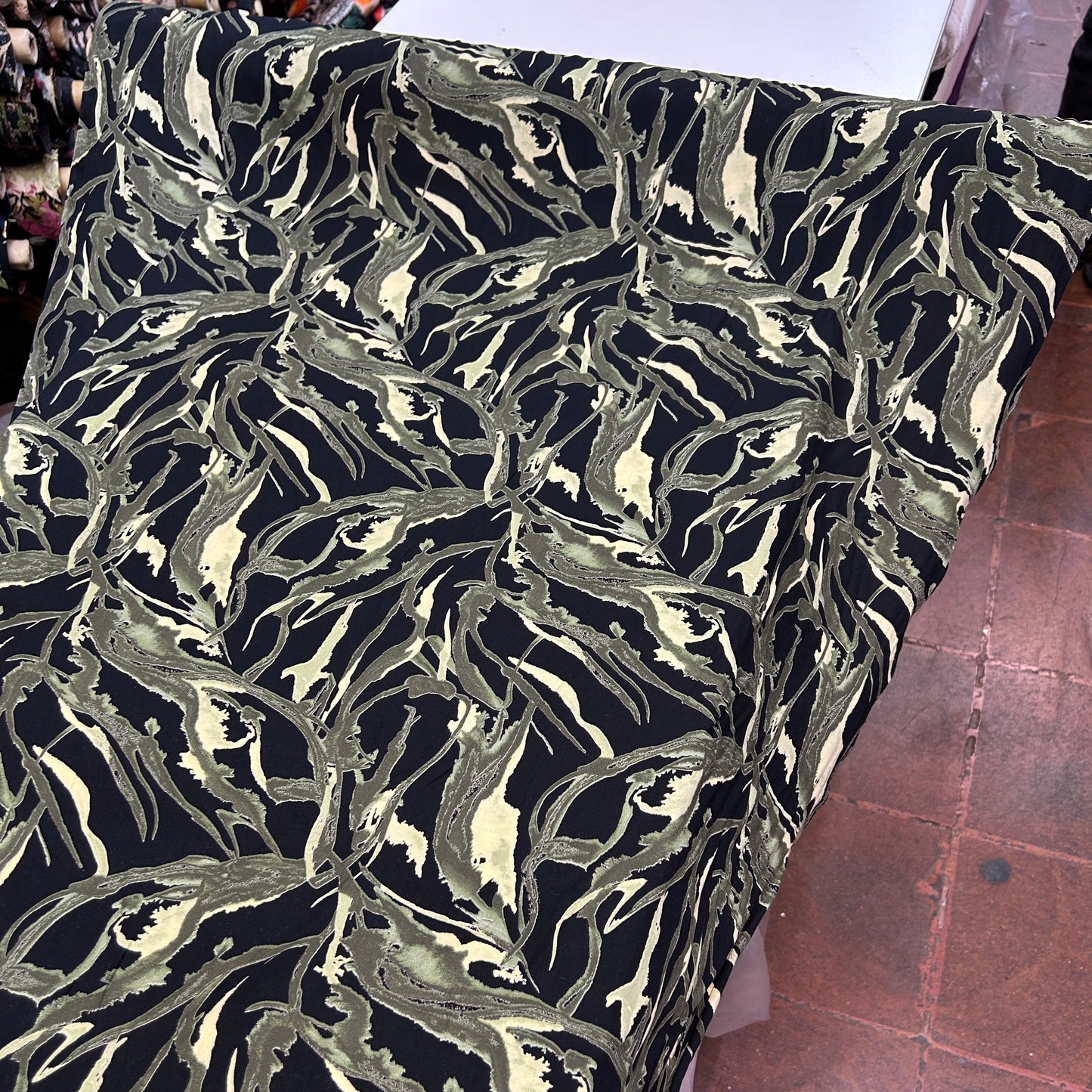 PREMIUM VİSKON LACİVERT DALGALI