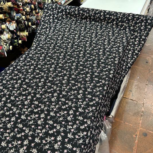 PREMIUM VİSKON SİYAH ZEMİN KÜÇÜK ÇİÇEKLİ