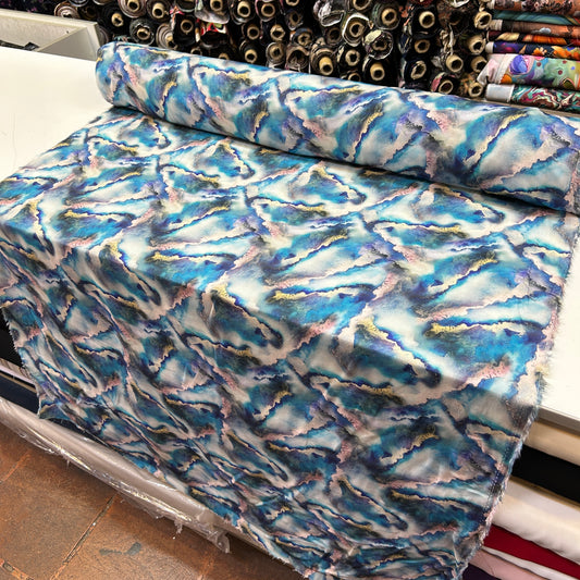 PREMIUM VİSKON MAVİ PASTEL ÜÇGEN