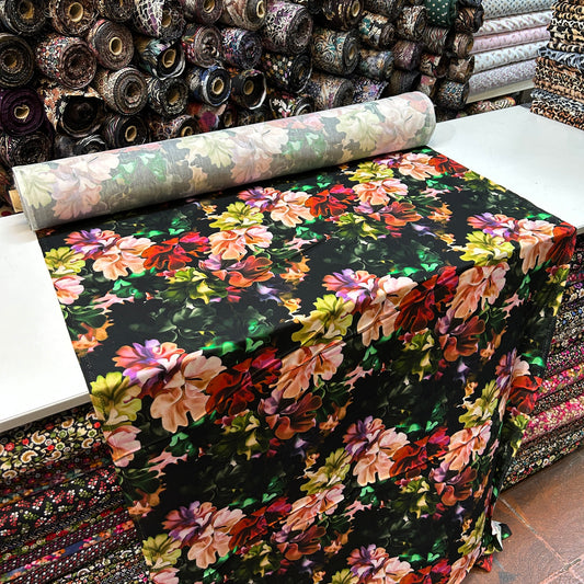 PREMIUM VİSKON - YEŞİL ZEMİNE RENKLİ ÇİÇEKLİ